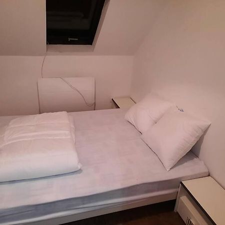 Agreable Maison De Pecheurs Avec Parking Gratuit. Grand-Fort-Philippe Luaran gambar